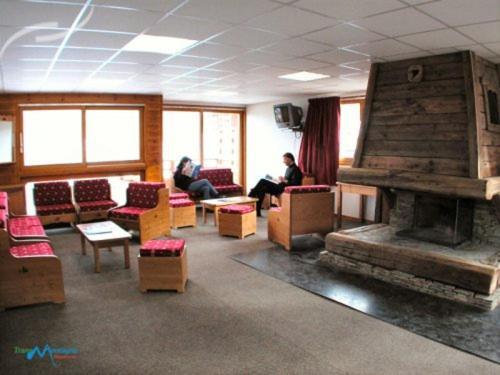 ピュイ・サン・ヴァンサンLe Hameau Des Ecrins Station 1800アパートメント エクステリア 写真